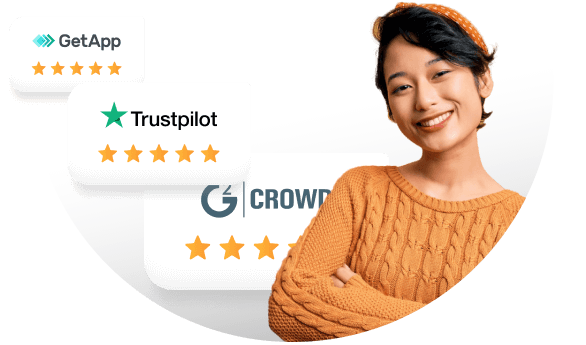 Leende kvinna med utmärkelser bredvid sig.